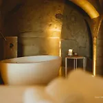 Palazzo Del Duca & Restaurant Hotel
