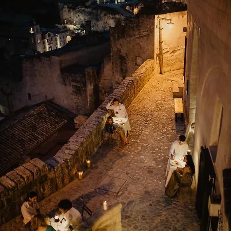 Palazzo Del Duca & Restaurant Matera