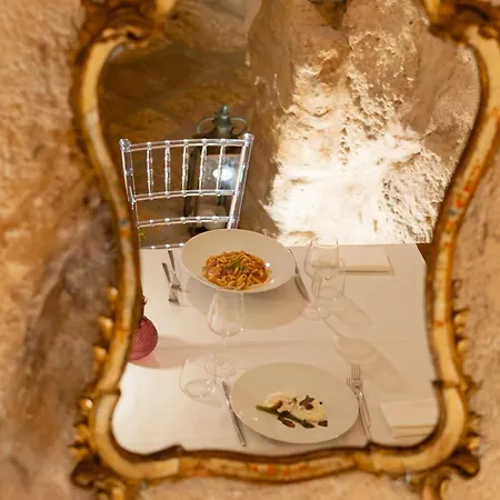 Palazzo Del Duca & Restaurant 4* Matera