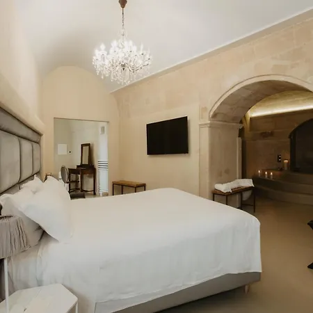 Hotel Palazzo Del Duca & Restaurant 4*