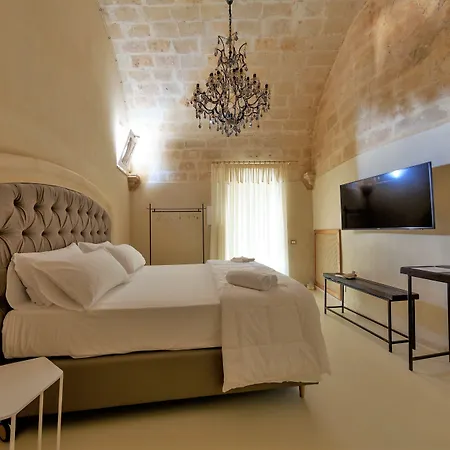 Palazzo Del Duca & Restaurant Matera