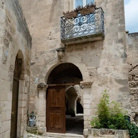 Hotel Palazzo Del Duca & Restaurant 4*