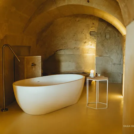 Palazzo Del Duca & Restaurant Matera