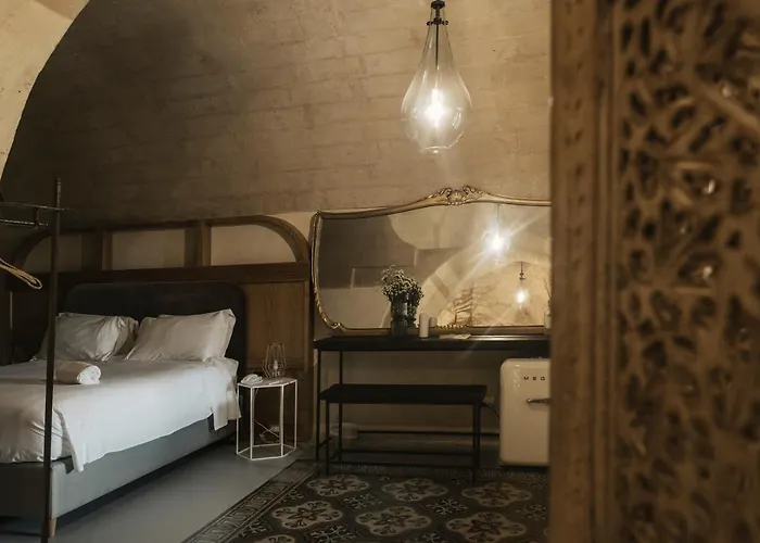 Palazzo Del Duca & Restaurant 4* מטרה