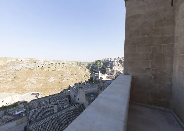 Palazzo Del Duca & Restaurant מלון